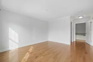 8 Crowninshield St, Peabody, MA 01960 - Photo 18