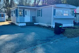 235 New Yorker Ave, Chelmsford, MA 01824 - Photo 2