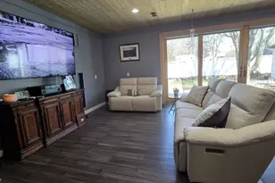 9 Venner Rd, Arlington, MA 02476 - Photo 2