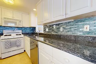 36 Pawnee Rd, Yarmouth, MA 02673 - Photo 6