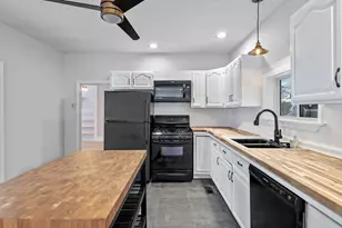 37 Laurel Ave, Haverhill, MA 01835 - Photo 12