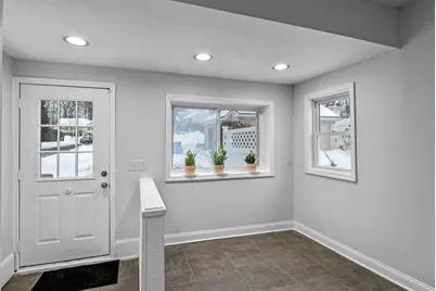 37 Laurel Ave, Haverhill, MA 01835 - Photo 14