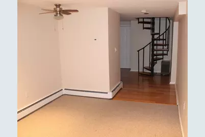 188 W 7th Street #1, Boston, MA 02127 - Photo 4