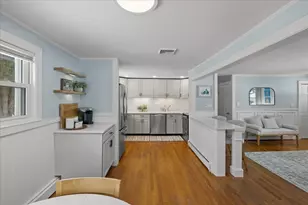 269 Concord St, Holliston, MA 01746 - Photo 16