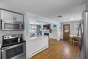 269 Concord St, Holliston, MA 01746 - Photo 20