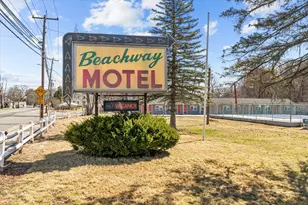 82 Beach Rd, Salisbury, MA 01952 - Photo 1