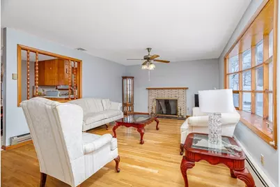 34 Robin Rd, Worcester, MA 01604 - Photo 12