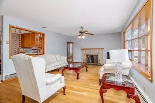 34 Robin Rd, Worcester, MA 01604 - Photo 12