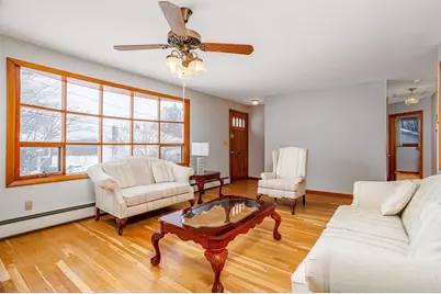 34 Robin Rd, Worcester, MA 01604 - Photo 10