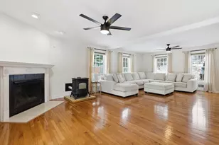 4 Pioneer Dr, Palmer, MA 01069 - Photo 10