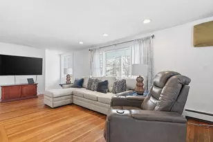 40 Linwood St, Chelmsford, MA 01824 - Photo 4