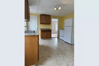 18 Fisher St #2, North Attleboro, MA 02760 - Photo 4