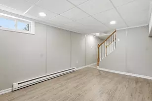 37 Lexington Ave, Methuen, MA 01844 - Photo 30