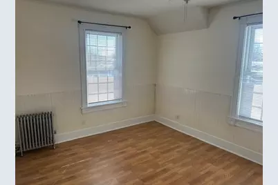 320 Varnum Avenue #2nd FL, Lowell, MA 01854 - Photo 6