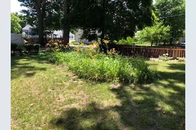 320 Varnum Avenue #2nd FL, Lowell, MA 01854 - Photo 10