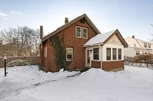 25 Moffat Rd, Quincy, MA 02169 - Photo 28