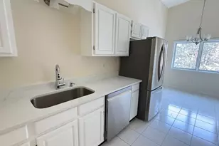 8 Ledgewood Way, Peabody, MA 01960 - Photo 6