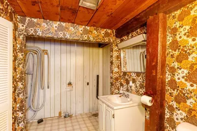 385 East Broadway #1, Gardner, MA 01440 - Photo 6