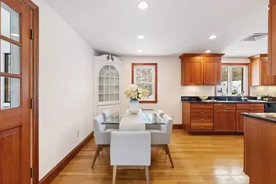 11 Menotomy Rocks Dr, Arlington, MA 02476 - Photo 6