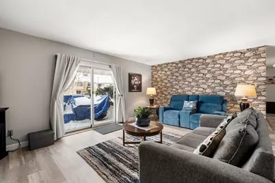 17 Thayer Pond Dr #2, Oxford, MA 01537 - Photo 2