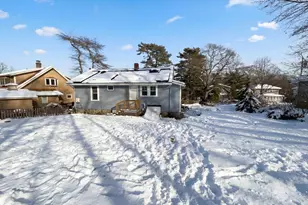 46 Roosevelt Rd, Weymouth, MA 02188 - Photo 18
