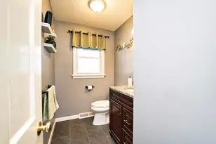 898 Tobey St, Acushnet, MA 02743 - Photo 20