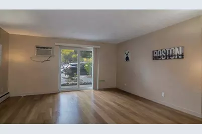 50 Green St #107, Brookline, MA 02446 - Photo 4