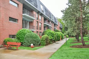 85 Grove St, Wellesley, MA 02482 - Photo 22