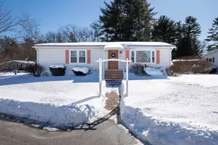 559 S Mdw Vlg, Carver, MA 02330 - Photo 2