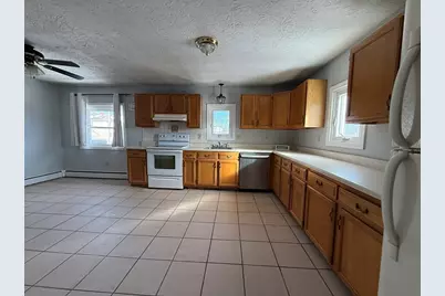 21 Creston St #A, Worcester, MA 01604 - Photo 8