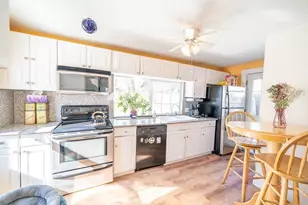 16A Clinton St, Lynn, MA 01902 - Photo 6