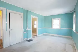 8 Curve St, Newton, MA 02465 - Photo 10