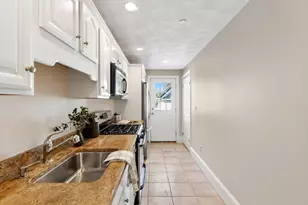 8 Common St, Stoneham, MA 02180 - Photo 2