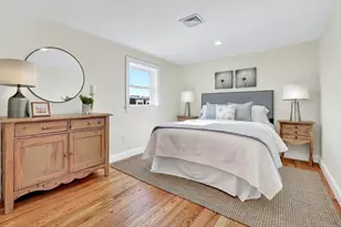 60 Frankin St, Melrose, MA 02176 - Photo 24