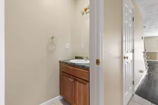 18 Dale St, Andover, MA 01810 - Photo 12