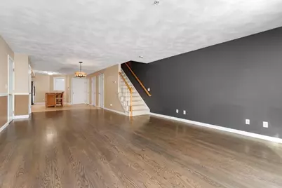 18 Dale St #9D, Andover, MA 01810 - Photo 2