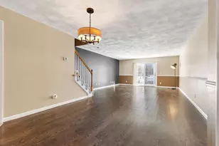 18 Dale St, Andover, MA 01810 - Photo 4