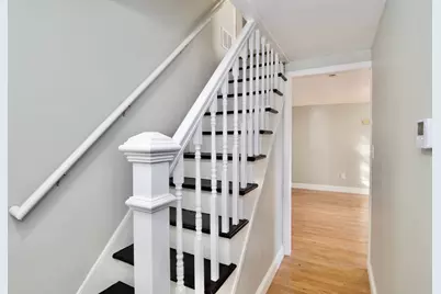 63 Bay St, Springfield, MA 01109 - Photo 4