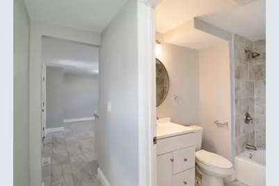 63 Bay St, Springfield, MA 01109 - Photo 12