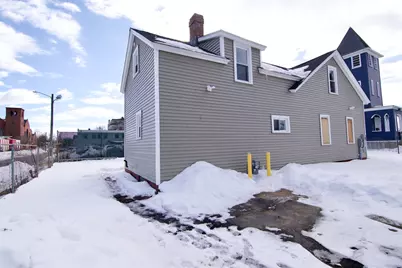 63 Bay St, Springfield, MA 01109 - Photo 2