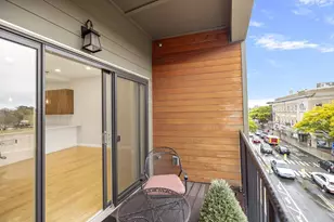 17 Holland St, Somerville, MA 02144 - Photo 12