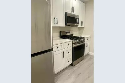 17 Webb St #1, Salem, MA 01970 - Photo 4