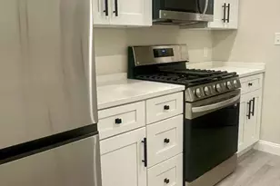 17 Webb St, Salem, MA 01970 - Photo 4