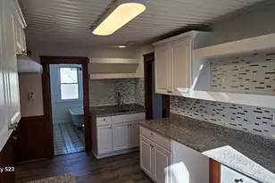 17 Cleveland Ave, Worcester, MA 01603 - Photo 12