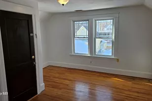 17 Cleveland Ave, Worcester, MA 01603 - Photo 4