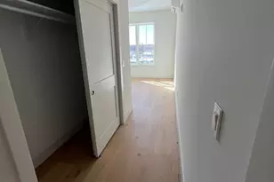 105 Sea St, Quincy, MA 02169 - Photo 12