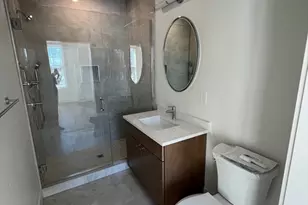 105 Sea St, Quincy, MA 02169 - Photo 16