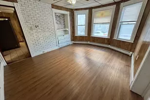 44 Montgomery St, Lawrence, MA 01841 - Photo 8