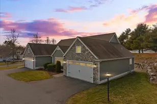 8 Eagle Way, Lakeville, MA 02347 - Photo 2