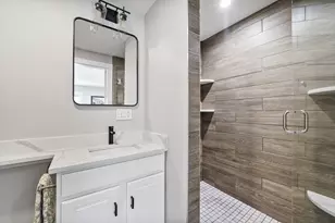 814 Main St, Winchester, MA 01890 - Photo 4